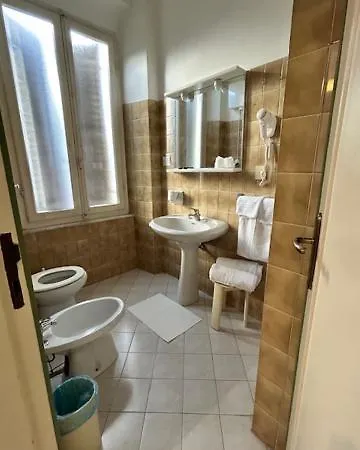 Pina Hotel 3*