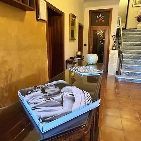 Pina Отель Сенигаллия