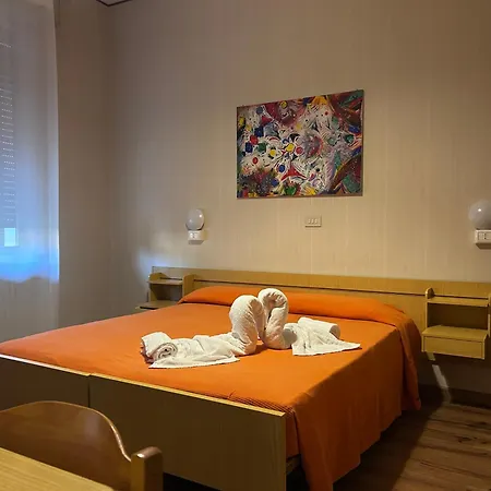 Hotel Pina 3*