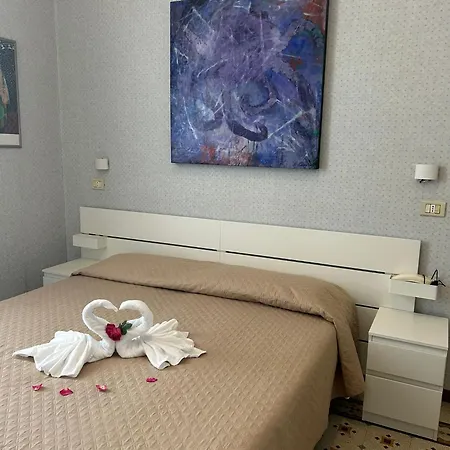 Отель Pina Сенигаллия